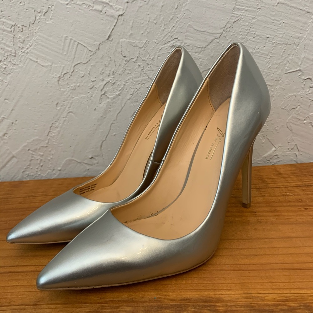 Daya by Zendaya Kyle II Pointed Toe Dress Pumps